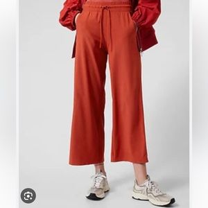 NEW Athleta Avenue Wide Leg Crop Pant